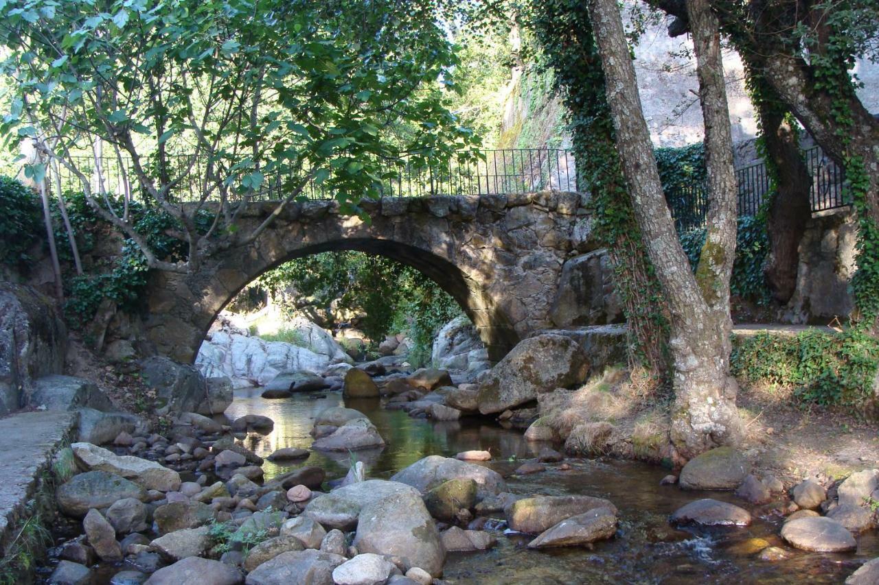Casas del Monte Apartamentos Rurales Manolo מראה חיצוני תמונה